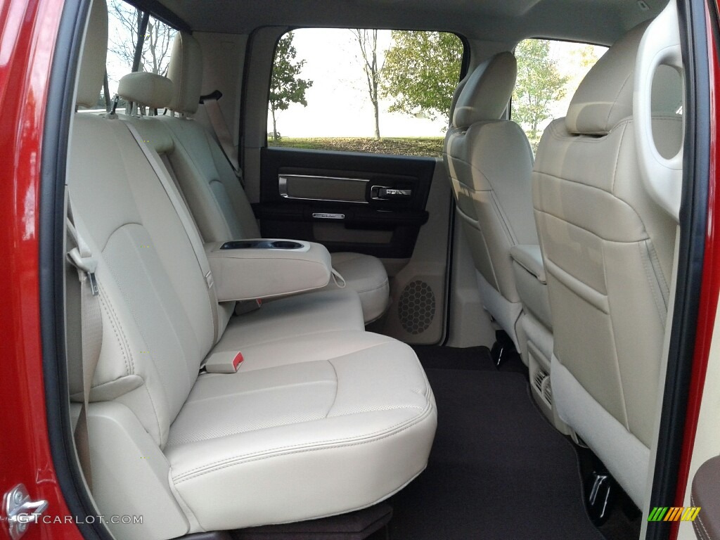 Canyon Brown/Light Frost Beige Interior 2018 Ram 3500 Laramie Crew Cab 4x4 Dual Rear Wheel Photo #123939283