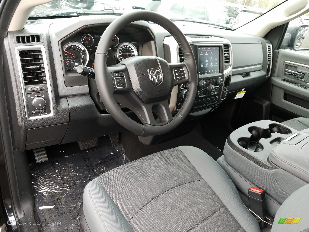 2018 1500 Big Horn Quad Cab 4x4 - Brilliant Black Crystal Pearl / Black/Diesel Gray photo #7