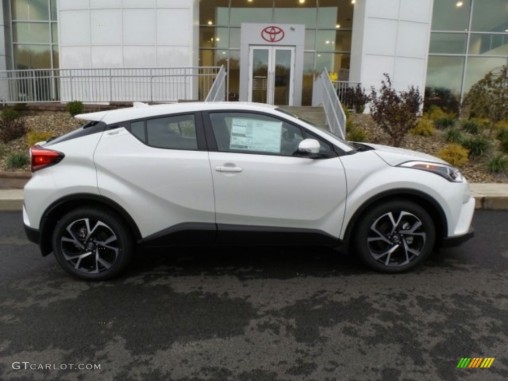 2018 C-HR XLE - Blizzard White Pearl / Black photo #2