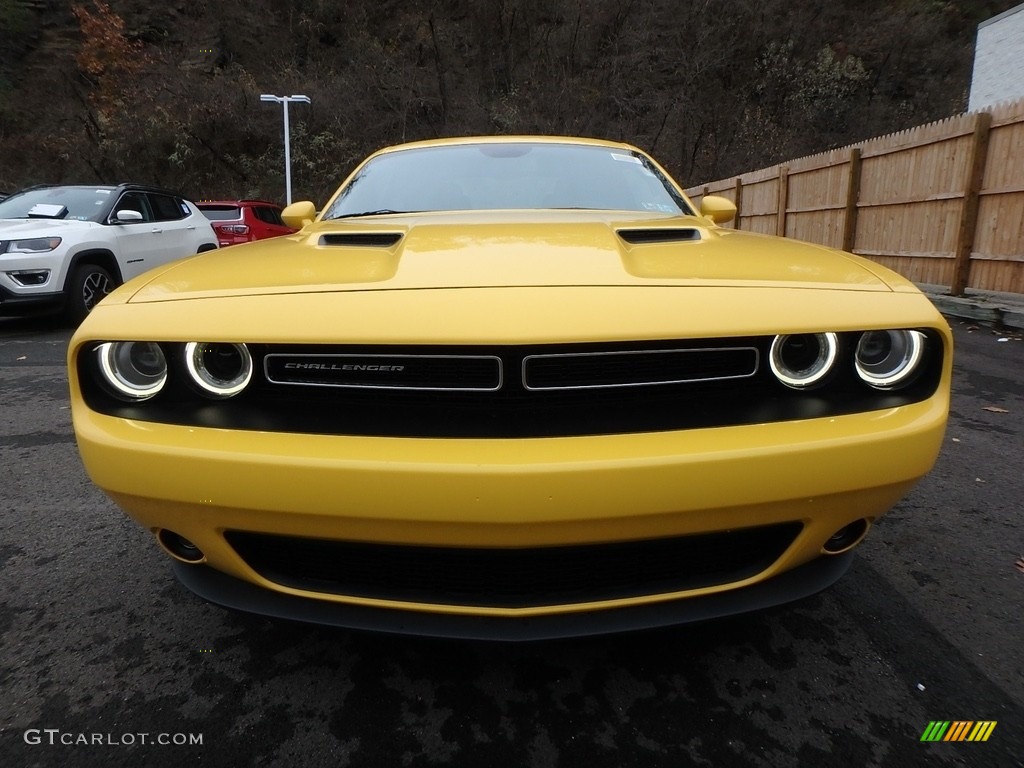 2018 Challenger GT AWD - Yellow Jacket / Black photo #8