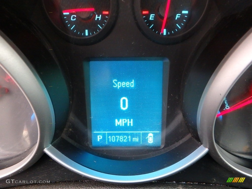 2012 Cruze LS - Gold Mist Metallic / Jet Black/Medium Titanium photo #15