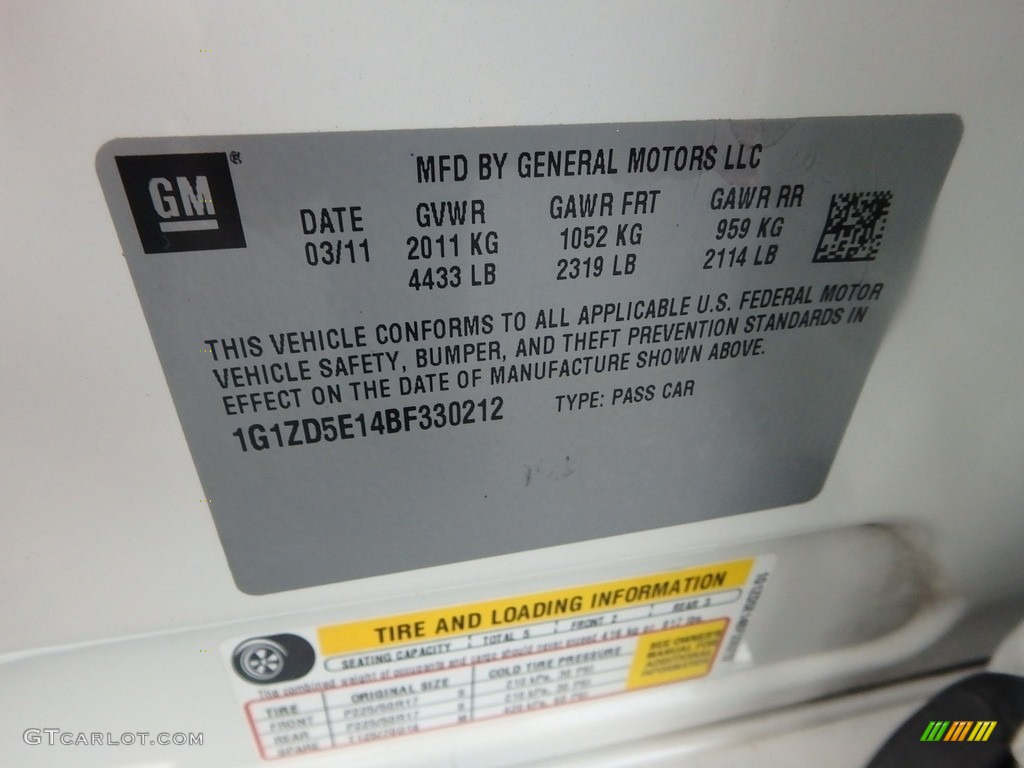 2011 Malibu LT - White Diamond Tricoat / Ebony photo #29