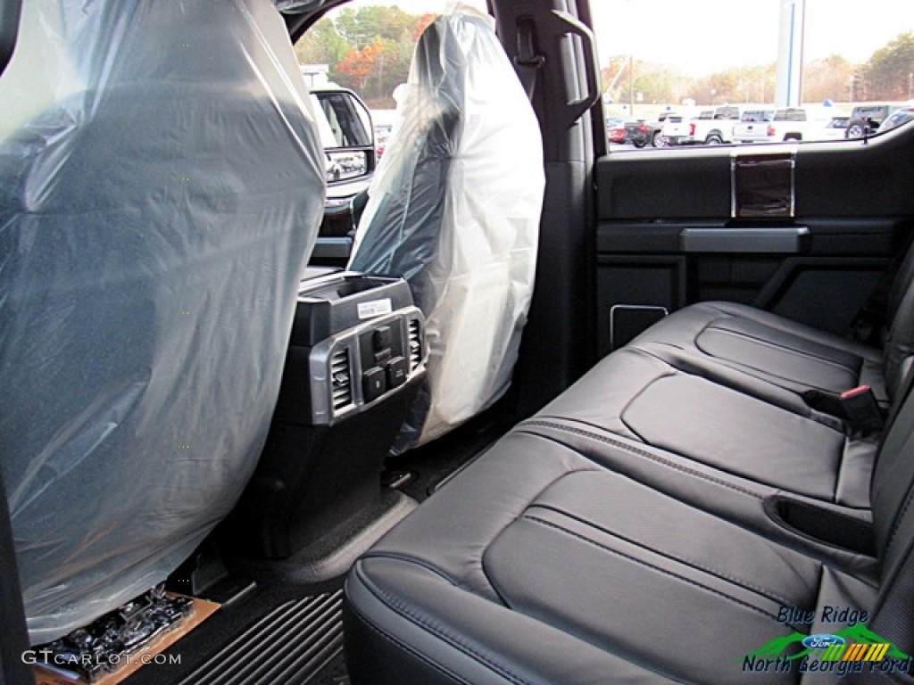 2017 F450 Super Duty Platinum Crew Cab 4x4 - Shadow Black / Black photo #12