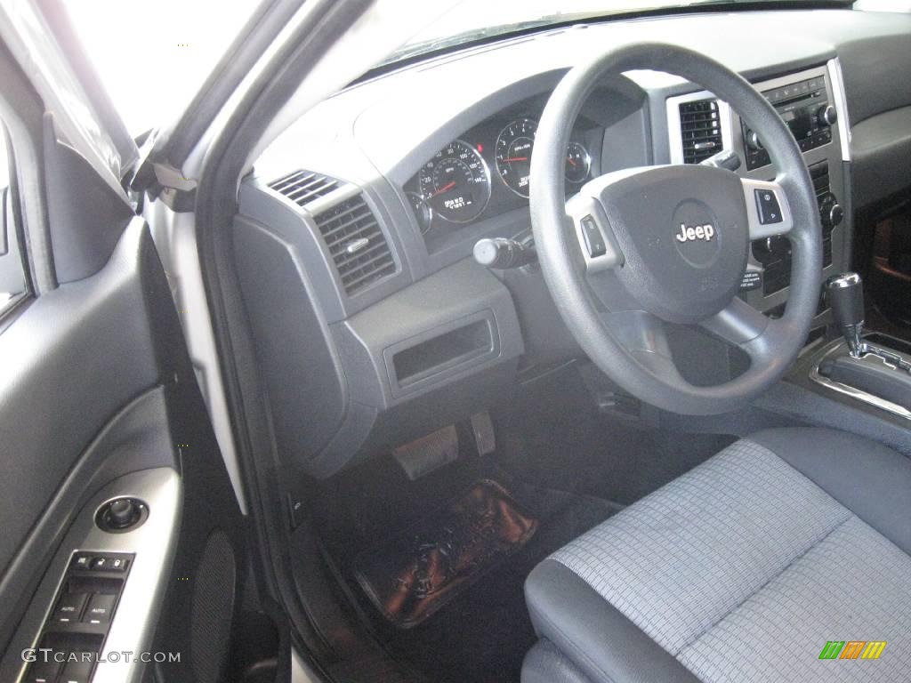 2008 Grand Cherokee Laredo - Bright Silver Metallic / Dark Slate Gray photo #10