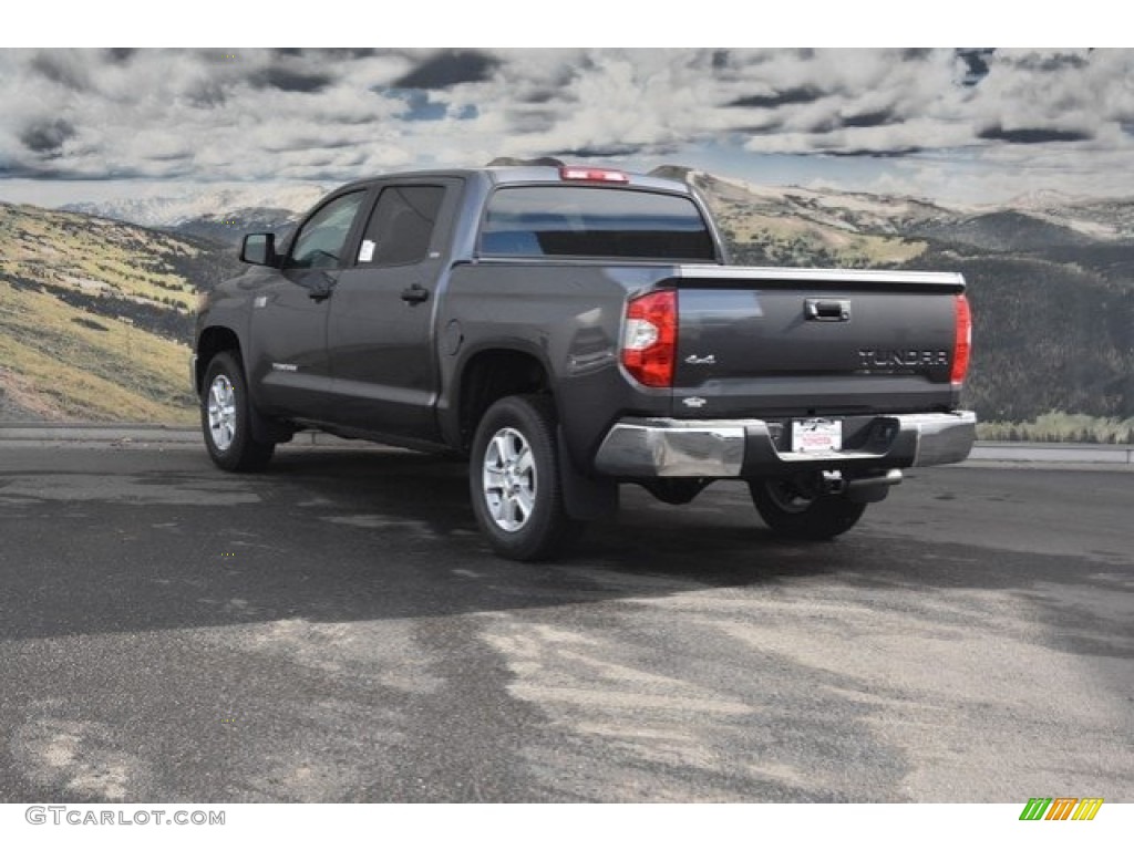 2018 Tundra SR5 CrewMax 4x4 - Magnetic Gray Metallic / Black photo #3