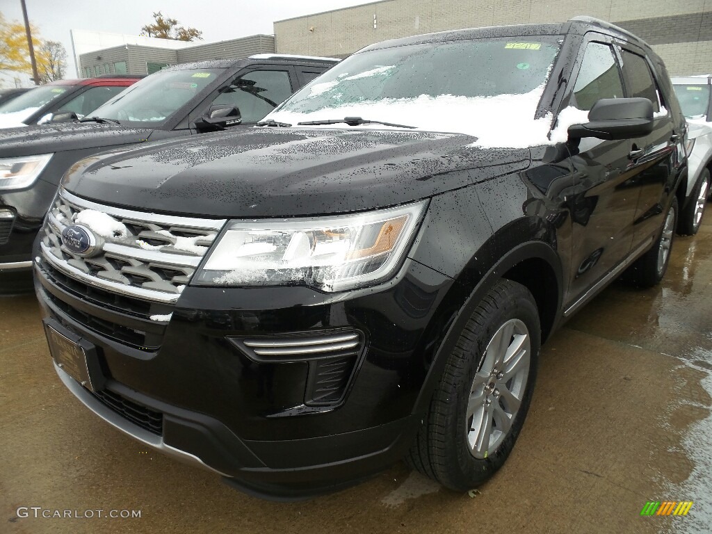 2018 Explorer XLT 4WD - Shadow Black / Ebony Black photo #1