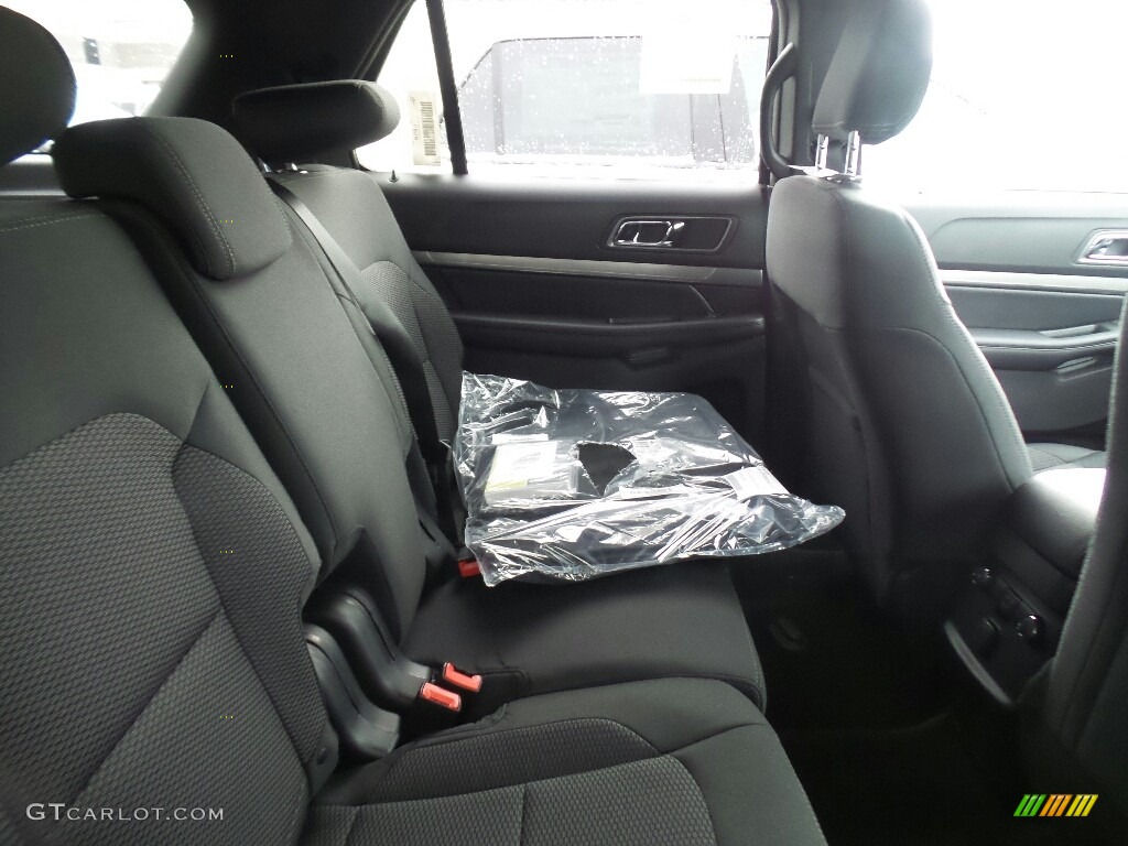 2018 Explorer XLT 4WD - Shadow Black / Ebony Black photo #5
