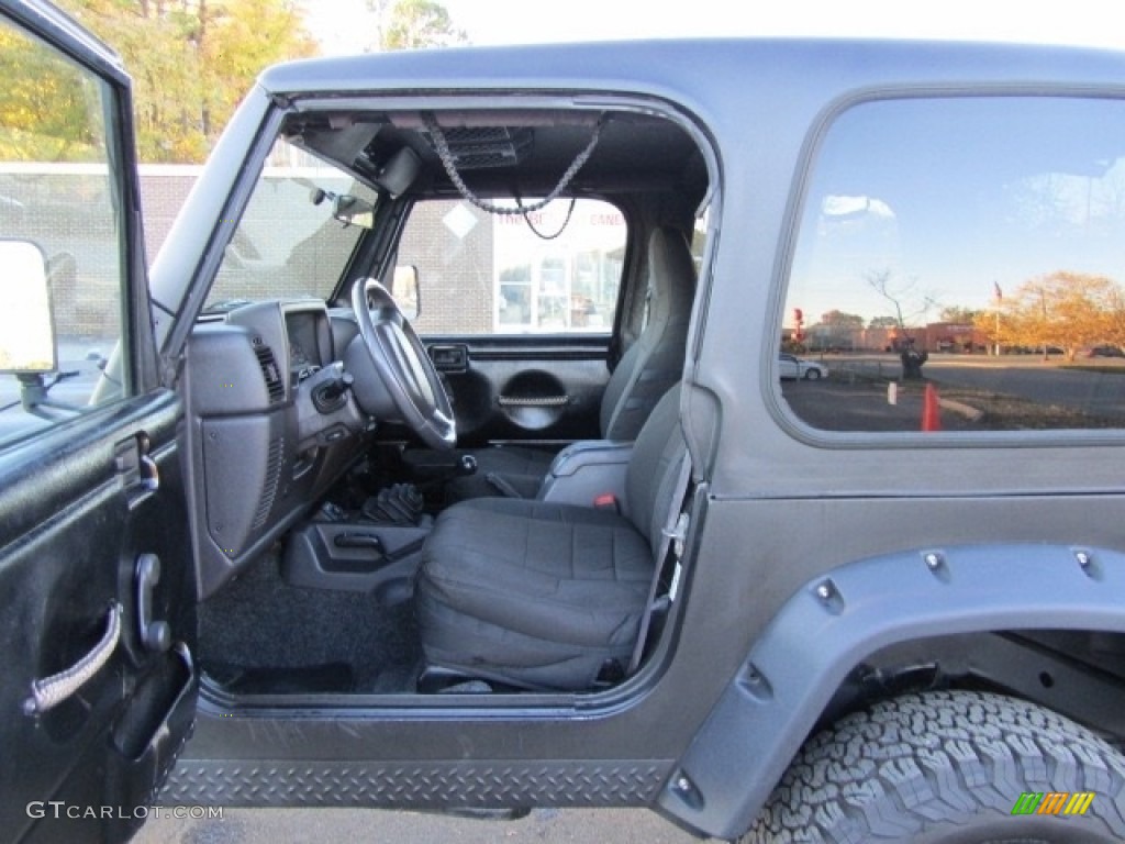 2002 Wrangler X 4x4 - Black / Agate Black photo #17