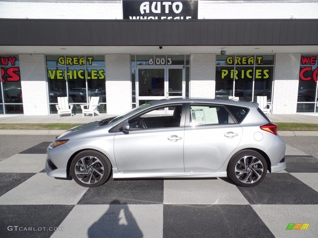 Classic Silver Metallic Toyota Corolla iM