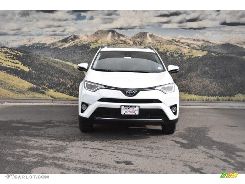 2018 RAV4 XLE AWD - Super White / Black photo #2