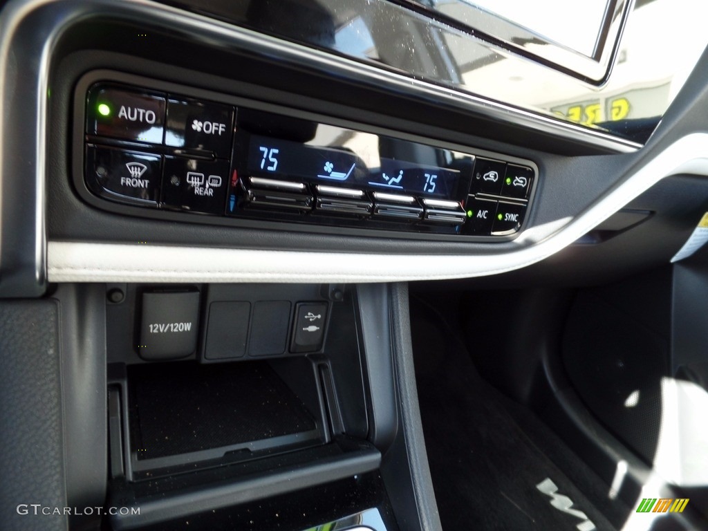 2017 Corolla iM  - Classic Silver Metallic / Black photo #19