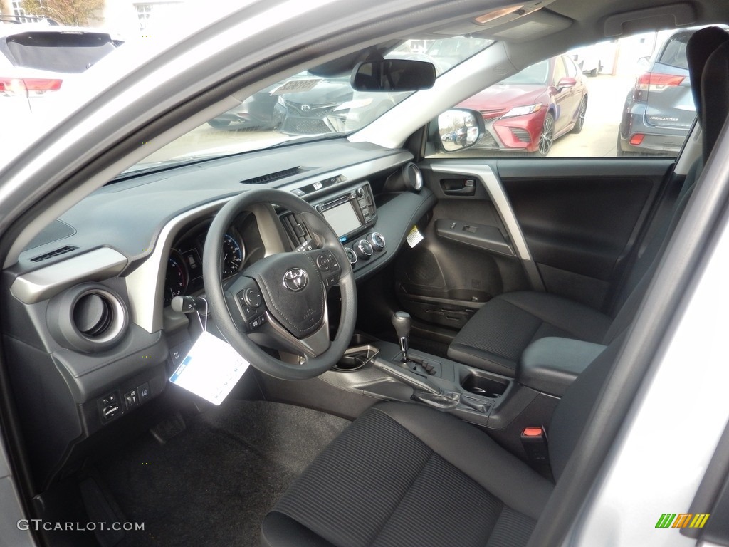 2018 RAV4 LE AWD - Silver Sky Metallic / Black photo #3