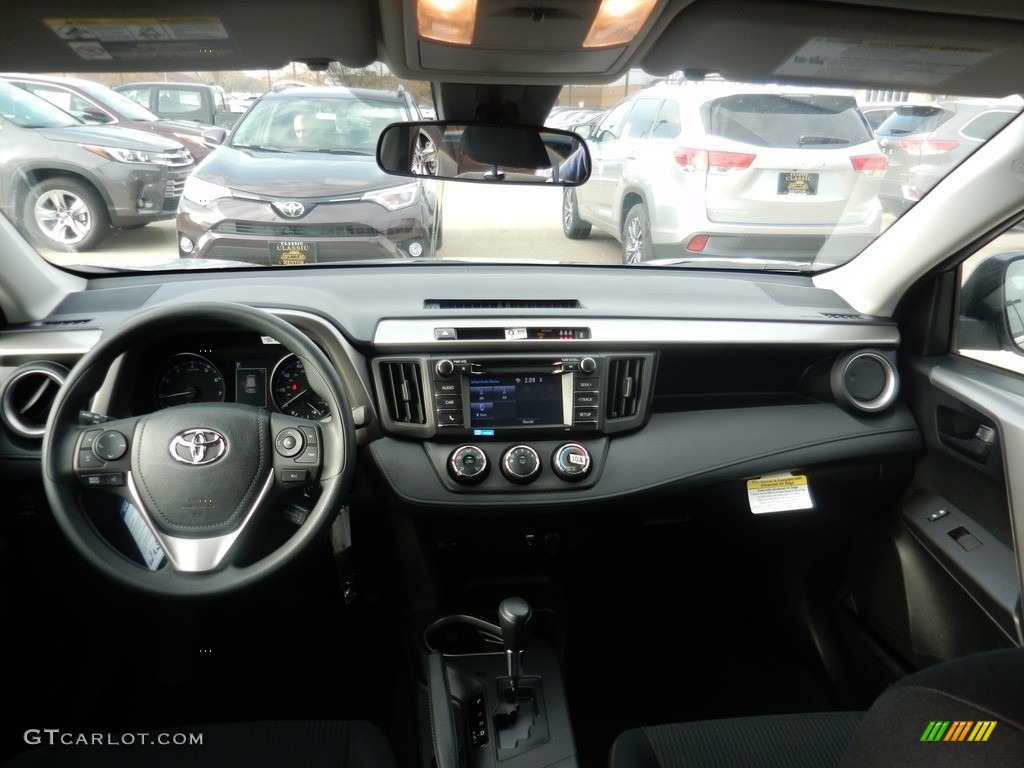 2018 RAV4 LE AWD - Silver Sky Metallic / Black photo #4