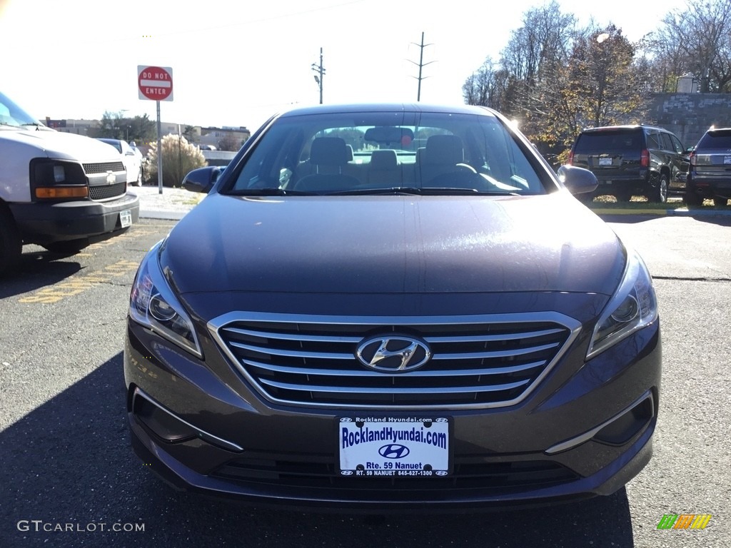2016 Sonata SE - Dark Truffle / Beige photo #2