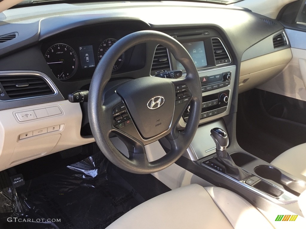 2016 Sonata SE - Dark Truffle / Beige photo #9