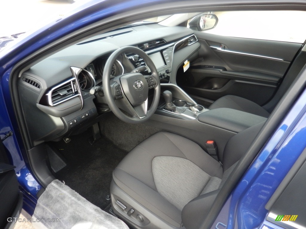 2018 Camry LE - Blue Crush Metallic / Black photo #3