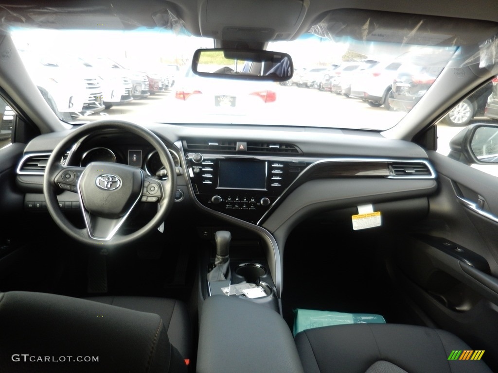 2018 Camry LE - Blue Crush Metallic / Black photo #4