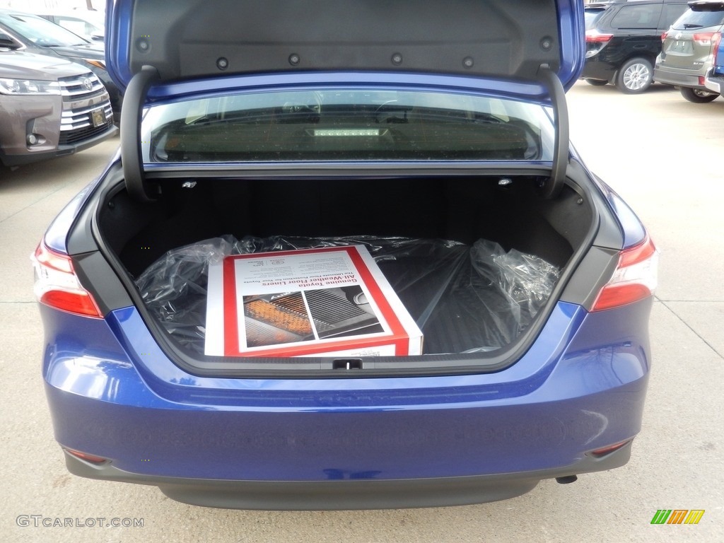 2018 Camry LE - Blue Crush Metallic / Black photo #6