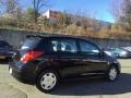 Super Black - Versa 1.8 S Hatchback Photo No. 4