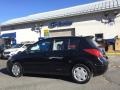 Super Black - Versa 1.8 S Hatchback Photo No. 6