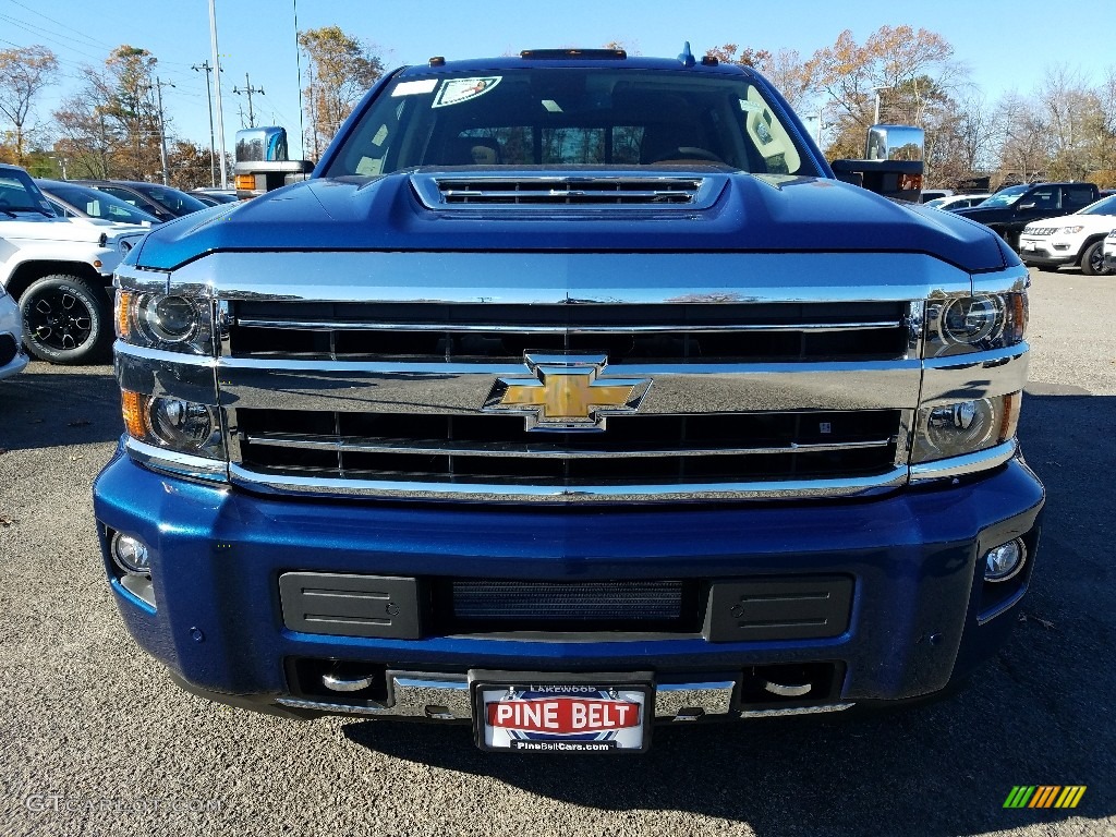 2018 Silverado 3500HD High Country Crew Cab 4x4 - Deep Ocean Blue Metallic / High Country Saddle photo #2