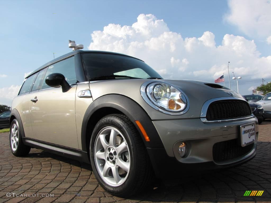 2009 Cooper S Clubman - Sparkling Silver Metallic / Punch Carbon Black Leather photo #7
