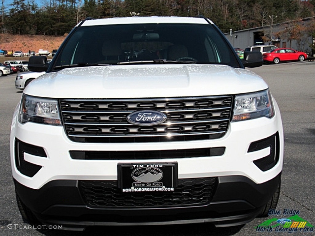2017 Explorer FWD - Oxford White / Medium Light Camel photo #8