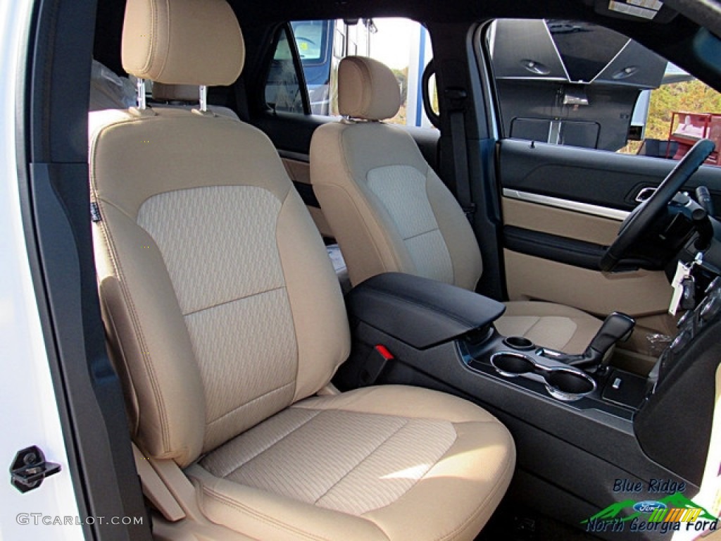 2017 Explorer FWD - Oxford White / Medium Light Camel photo #10