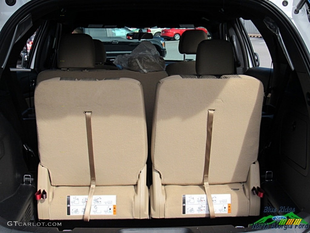 2017 Explorer FWD - Oxford White / Medium Light Camel photo #14