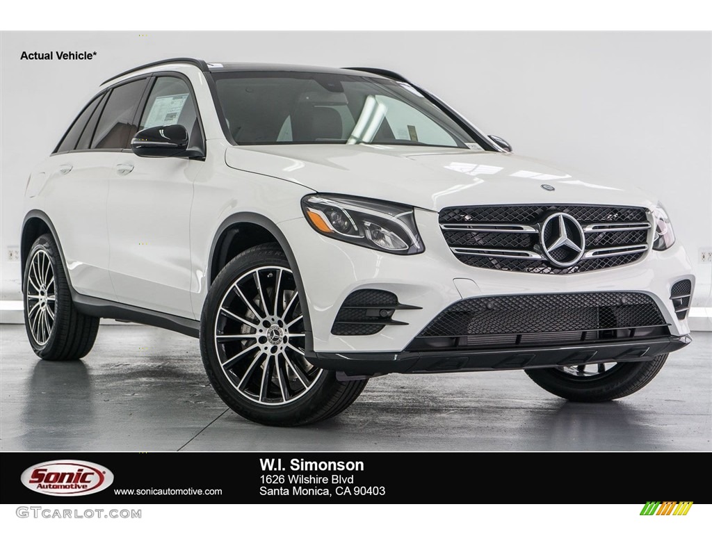 2018 GLC 300 - Polar White / Black photo #1