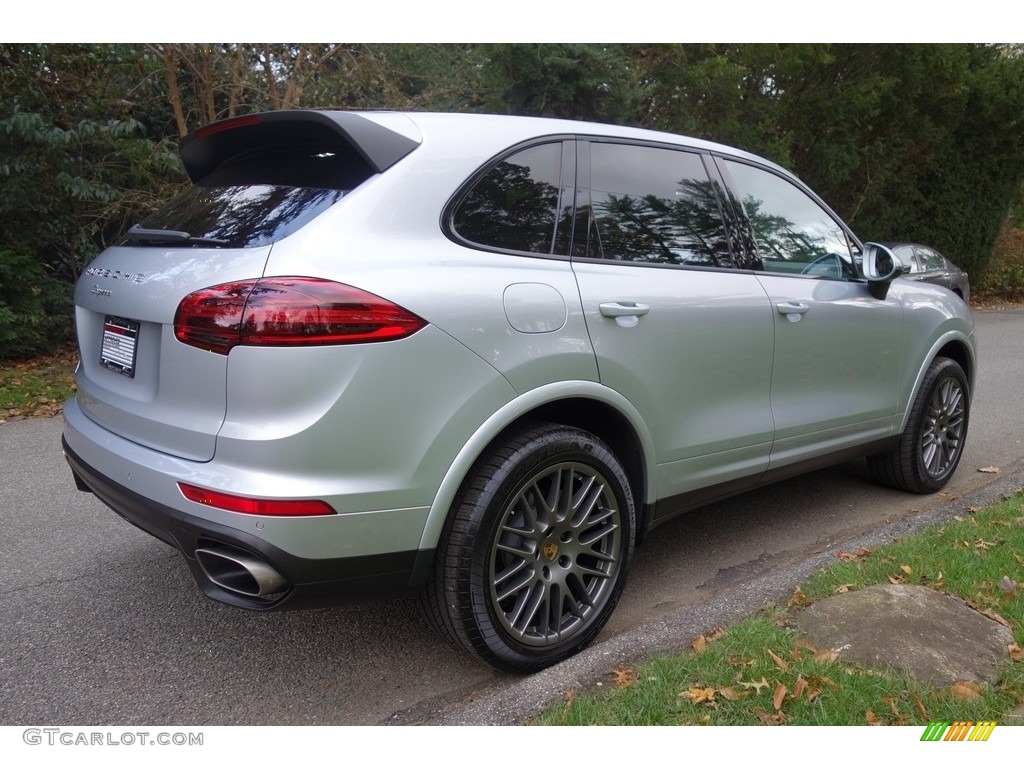 2017 Cayenne Platinum Edition - Rhodium Silver Metallic / Black photo #6