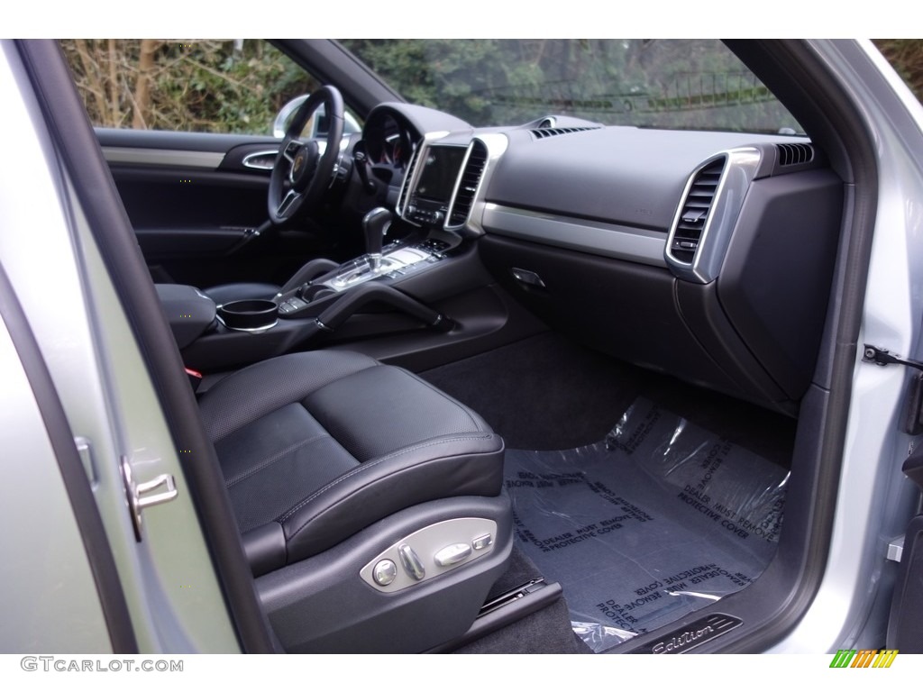 2017 Cayenne Platinum Edition - Rhodium Silver Metallic / Black photo #17