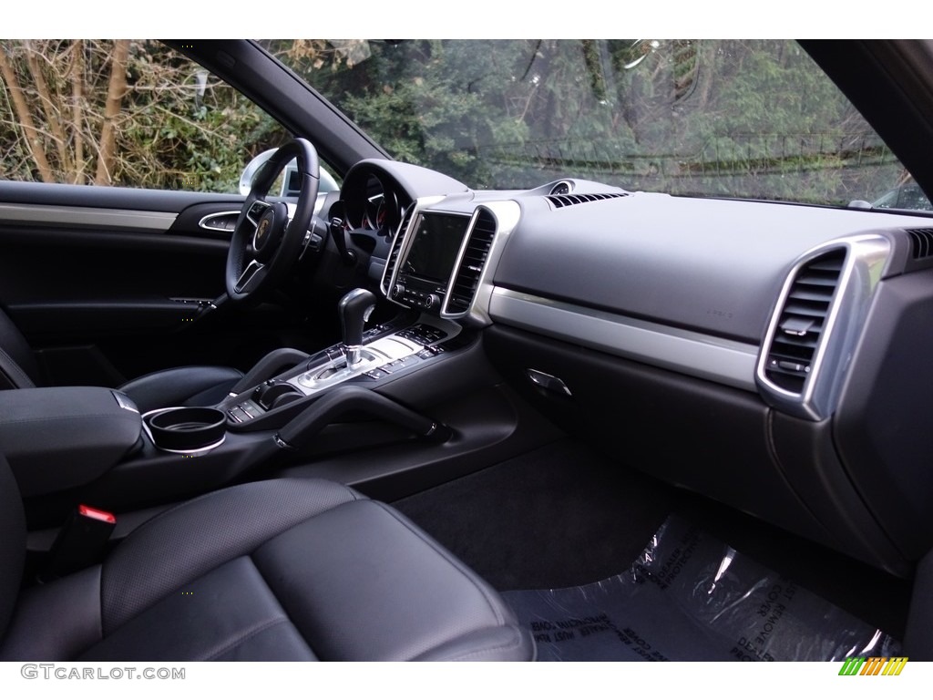 2017 Cayenne Platinum Edition - Rhodium Silver Metallic / Black photo #18