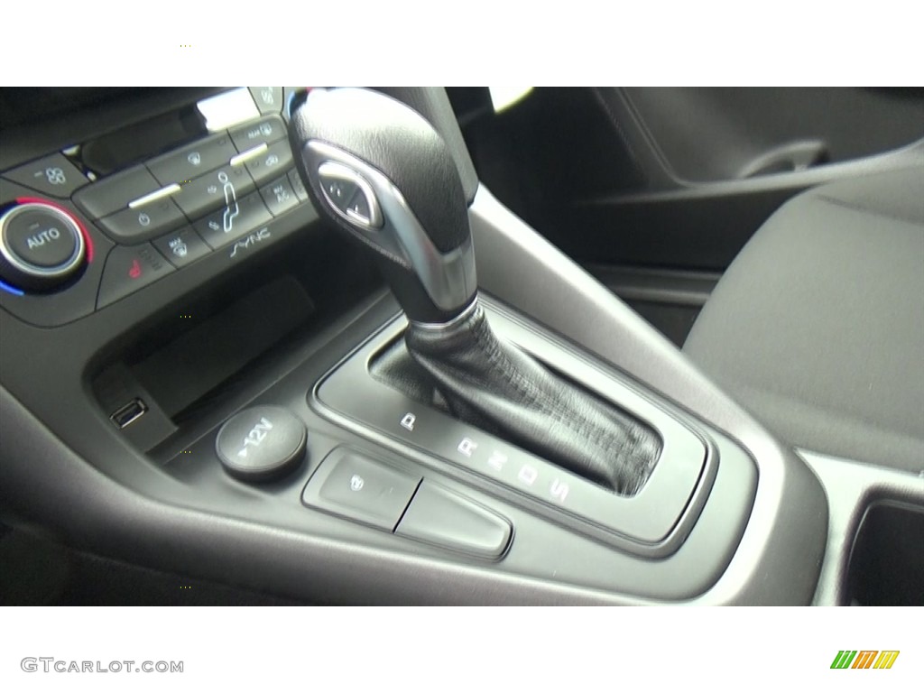 2018 Focus SEL Sedan - Blue Metallic / Charcoal Black photo #17