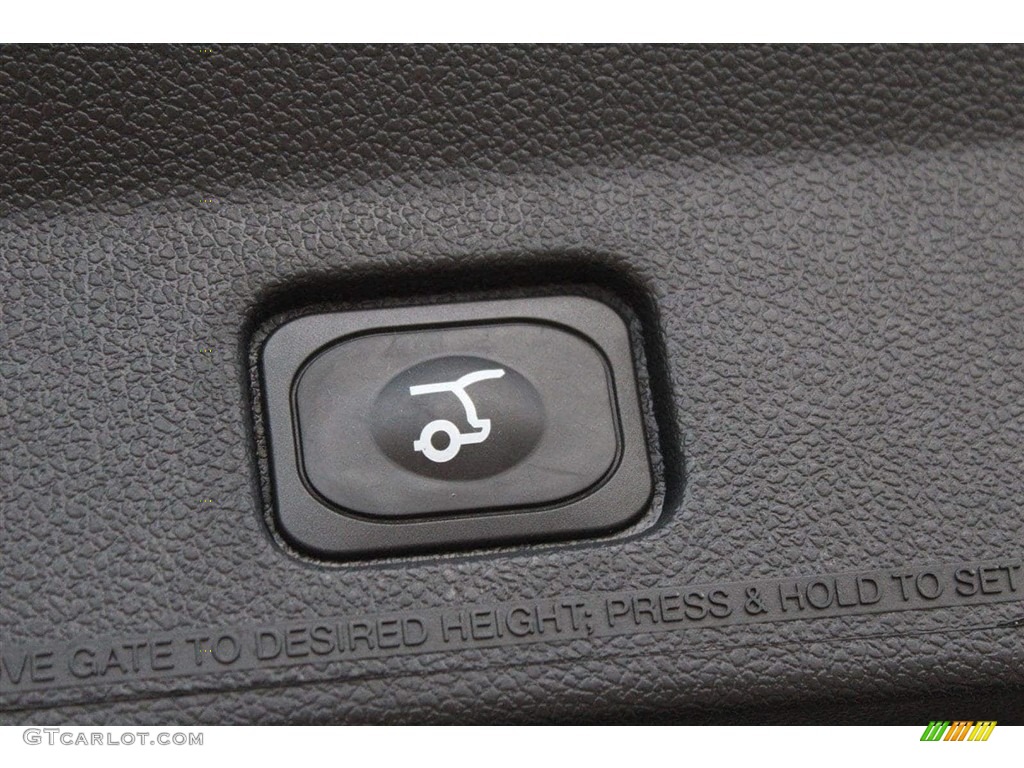 2017 Explorer Limited - Shadow Black / Ebony Black photo #23