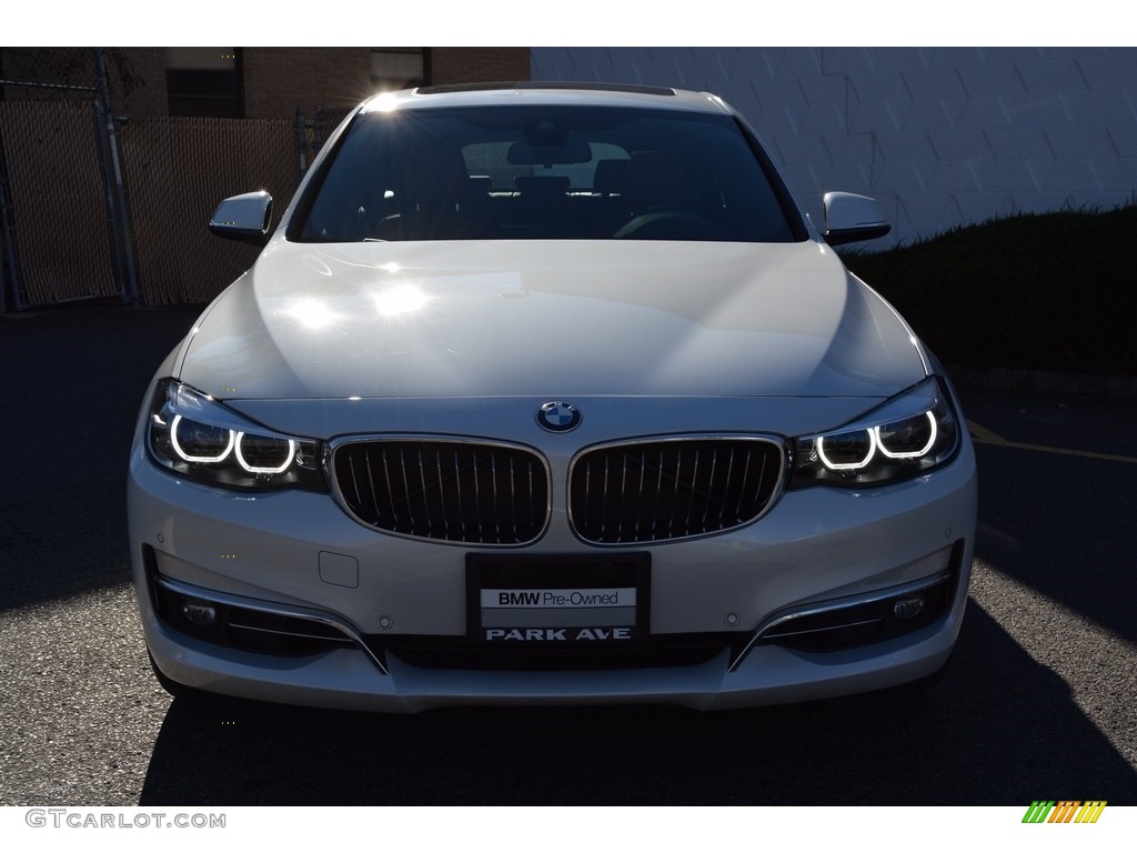 2017 3 Series 330i xDrive Gran Turismo - Mineral White Metallic / Saddle Brown photo #7