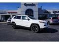Bright White - Cherokee Latitude Photo No. 1