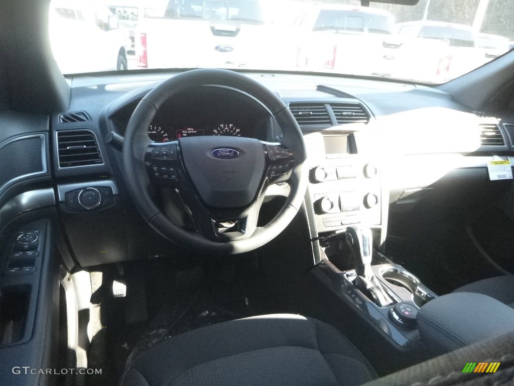 2018 Explorer XLT 4WD - Magnetic Metallic / Ebony Black photo #10
