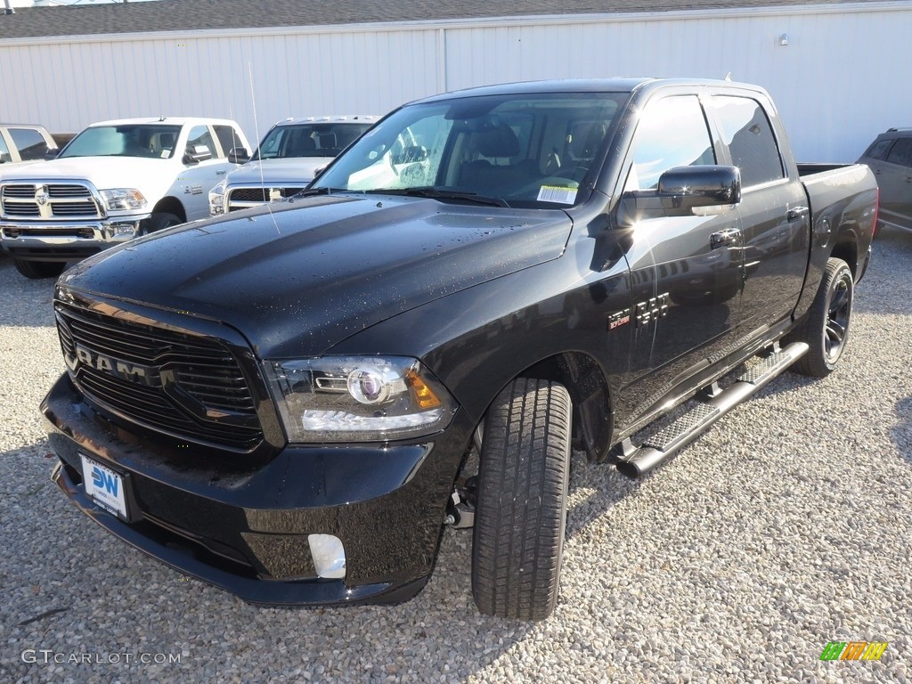 2018 1500 Night Crew Cab 4x4 - Brilliant Black Crystal Pearl / Black photo #4