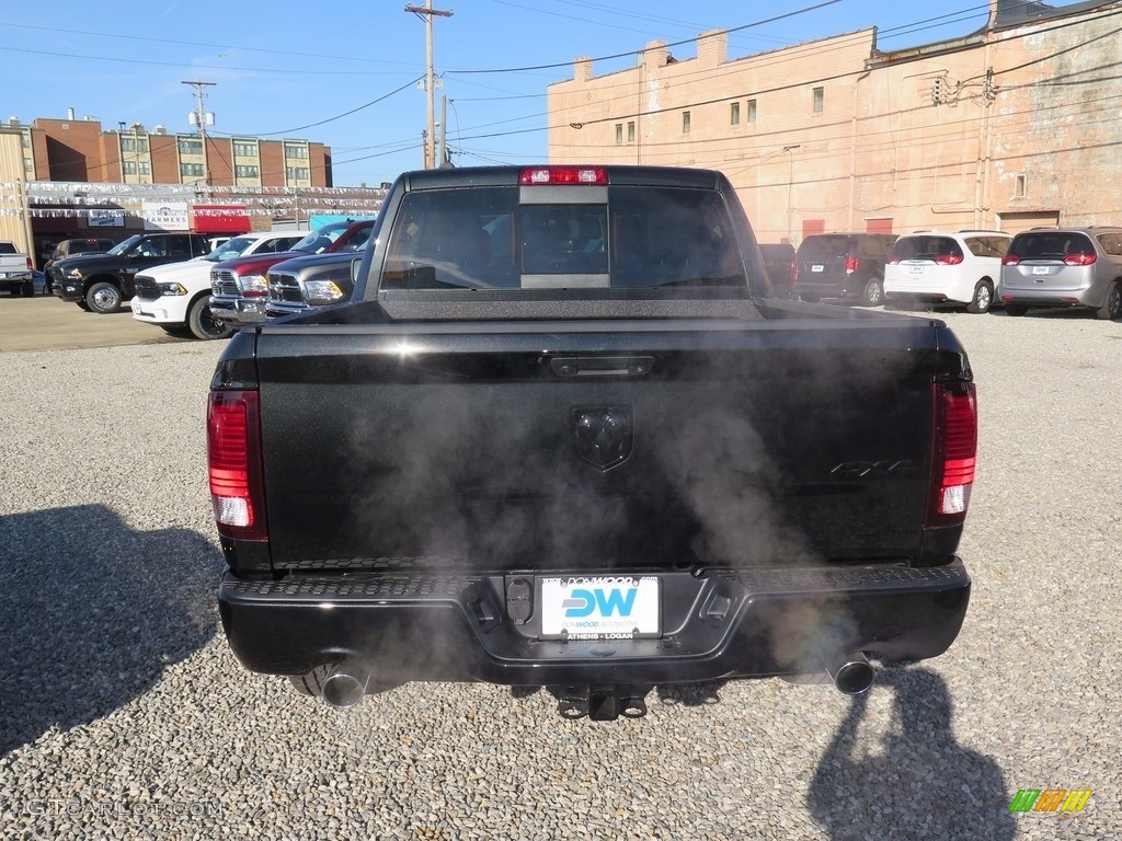 2018 1500 Night Crew Cab 4x4 - Brilliant Black Crystal Pearl / Black photo #6