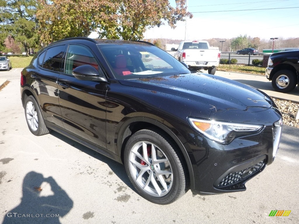 Vulcano (Volcano) Black Metallic 2018 Alfa Romeo Stelvio Ti AWD Exterior Photo #123991852