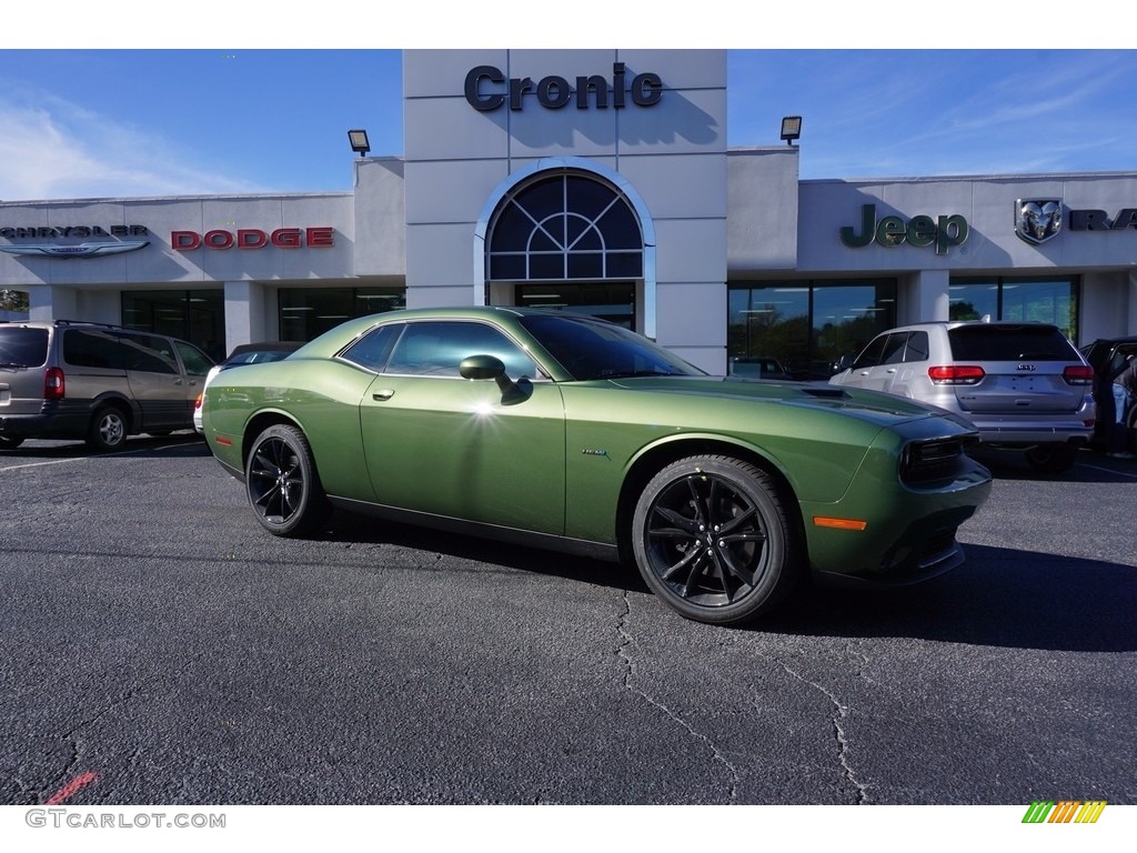 2018 Challenger R/T - F8 Green / Black photo #1