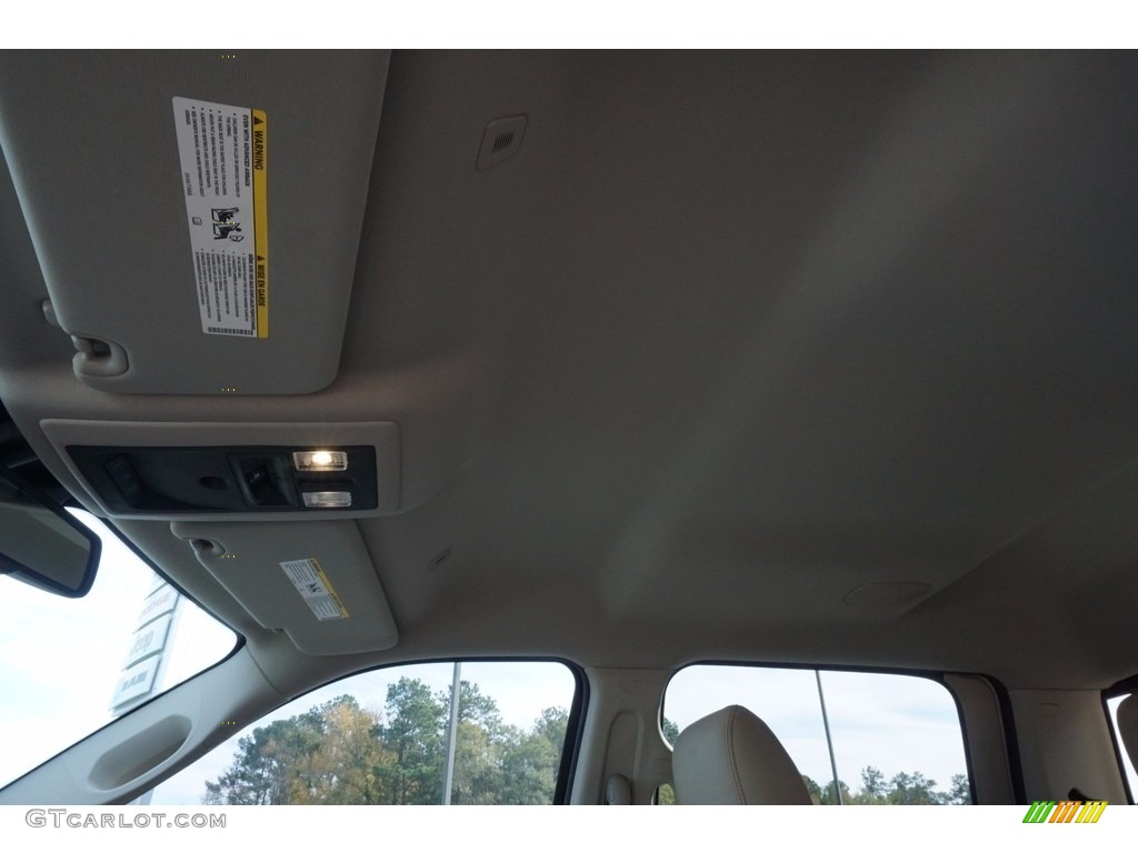 2017 1500 Laramie Crew Cab 4x4 - Pearl White / Canyon Brown/Light Frost Beige photo #11