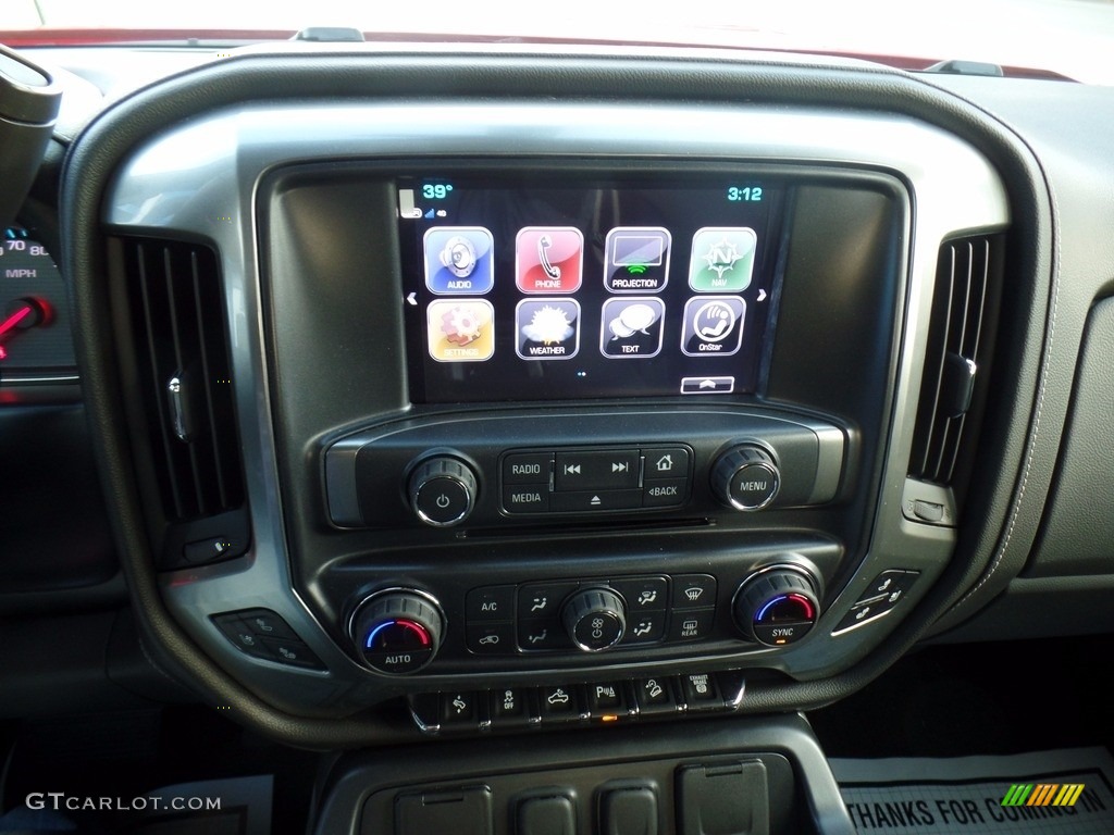 2017 Chevrolet Silverado 3500HD LTZ Crew Cab 4x4 Controls Photo #124000552