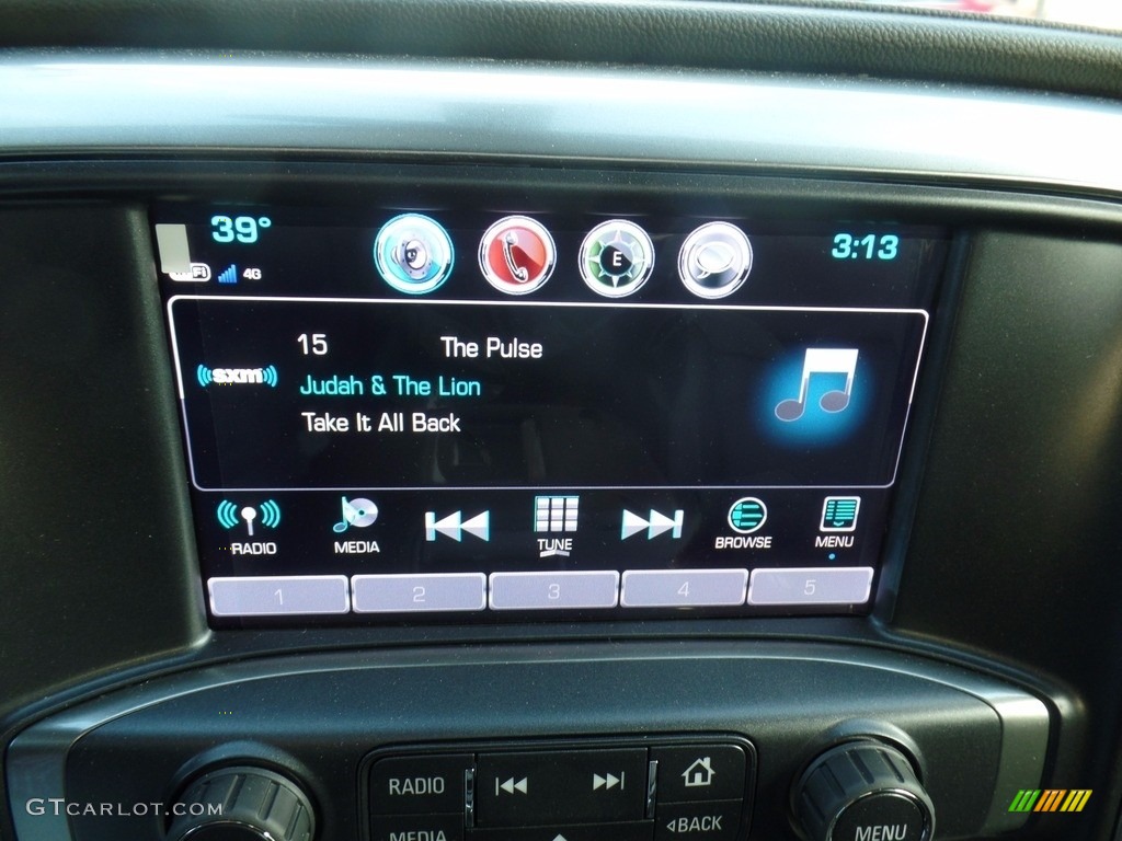 2017 Chevrolet Silverado 3500HD LTZ Crew Cab 4x4 Controls Photo #124000597