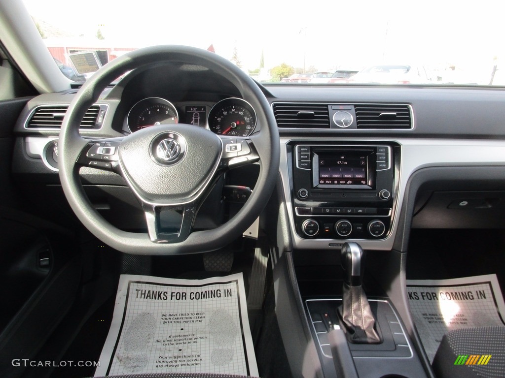 2016 Passat S Sedan - Titanium Beige / Titan Black photo #11