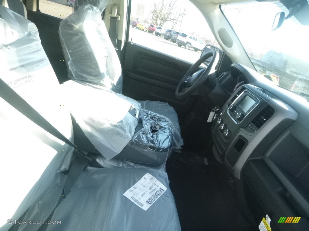 2018 1500 Express Quad Cab 4x4 - Granite Crystal Metallic / Black/Diesel Gray photo #10