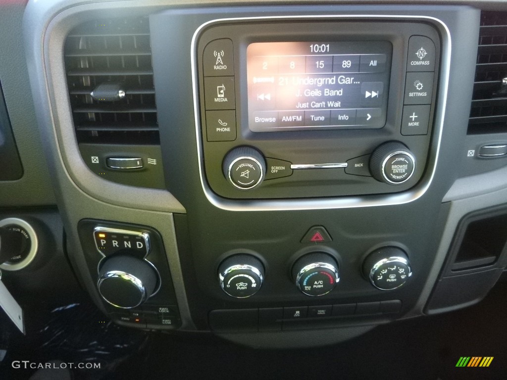 2018 1500 Express Quad Cab 4x4 - Granite Crystal Metallic / Black/Diesel Gray photo #17