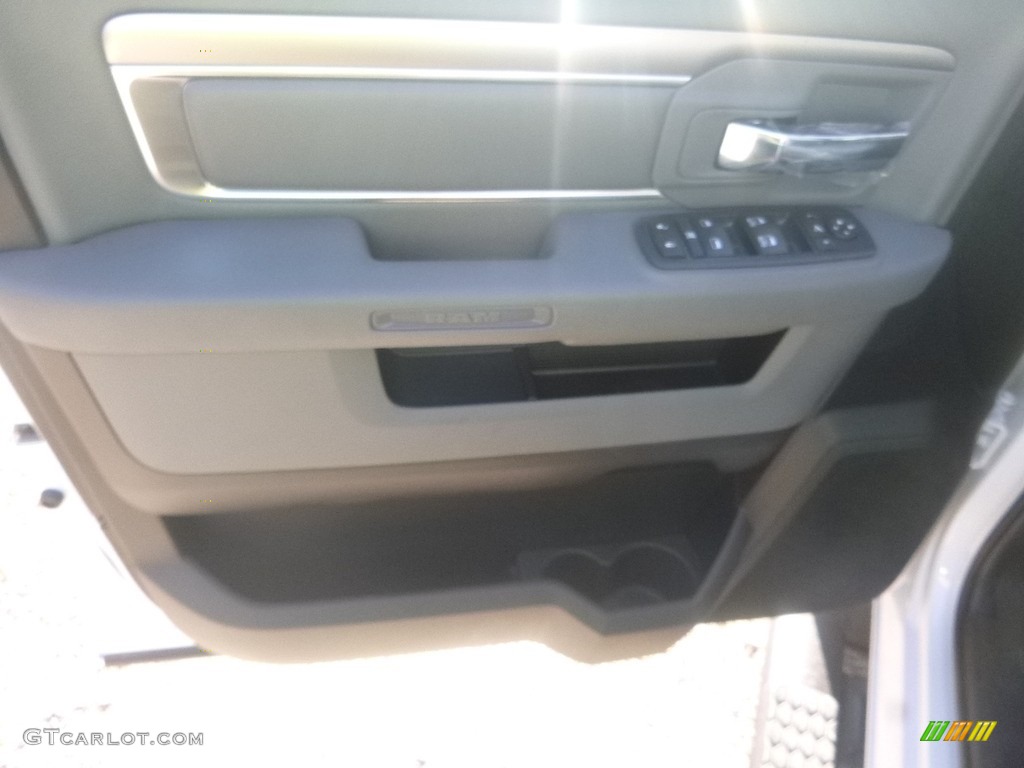 2018 1500 Big Horn Crew Cab 4x4 - Bright White / Black/Diesel Gray photo #14