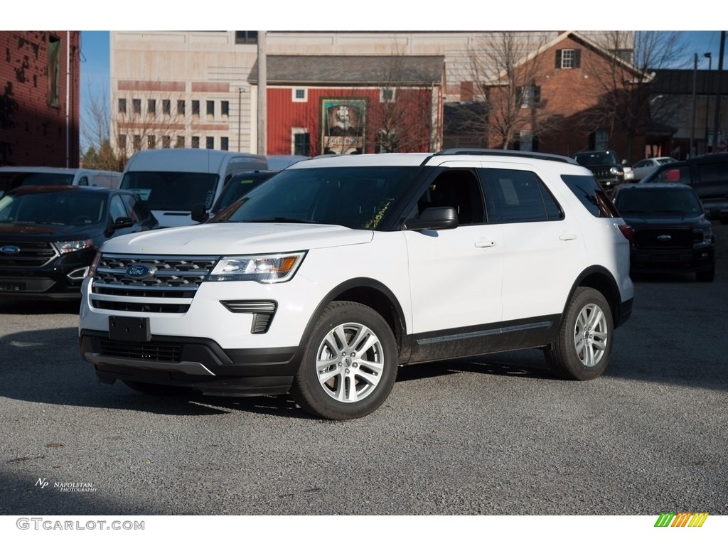 2018 Explorer XLT 4WD - Oxford White / Ebony Black photo #1